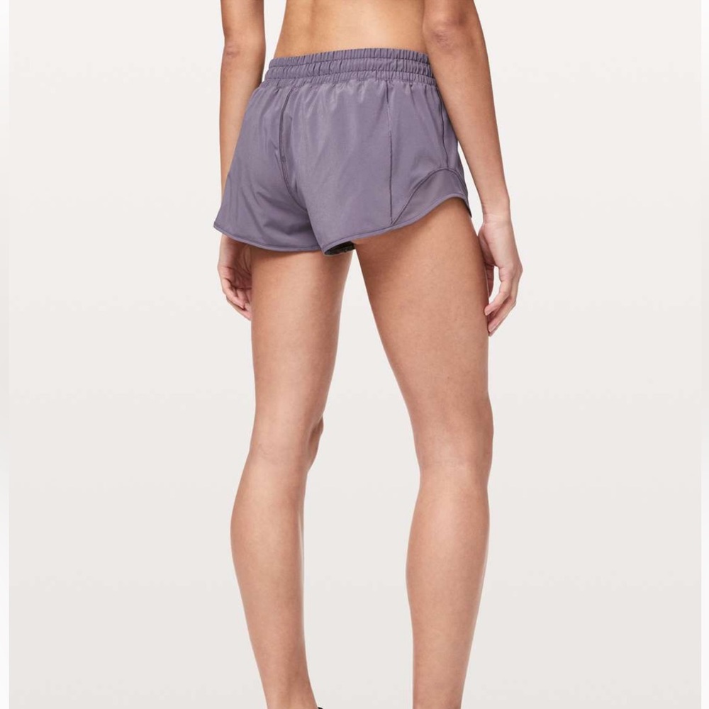 Lululemon Hotty Hot Short 2.5 in